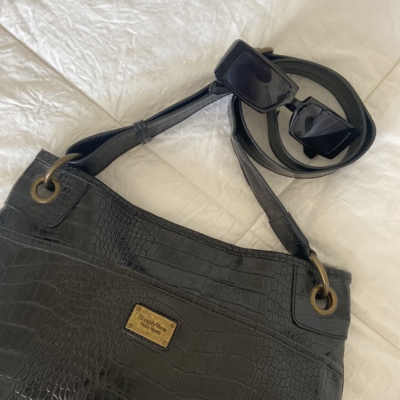 SIMPLY VERA VERA WANG - BLACK CROC EMBOSSED CROSSBODY BAG - Picture 16 of 17